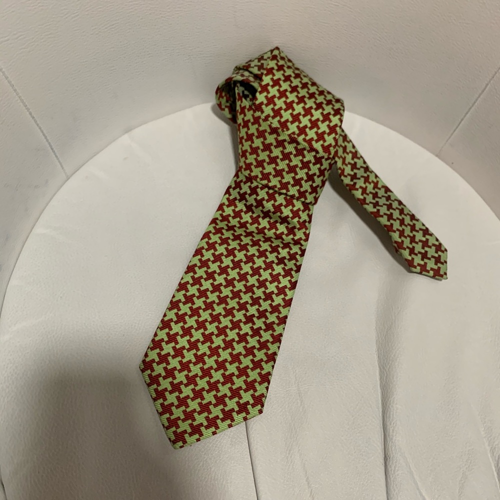 Men’s classic neck tie
